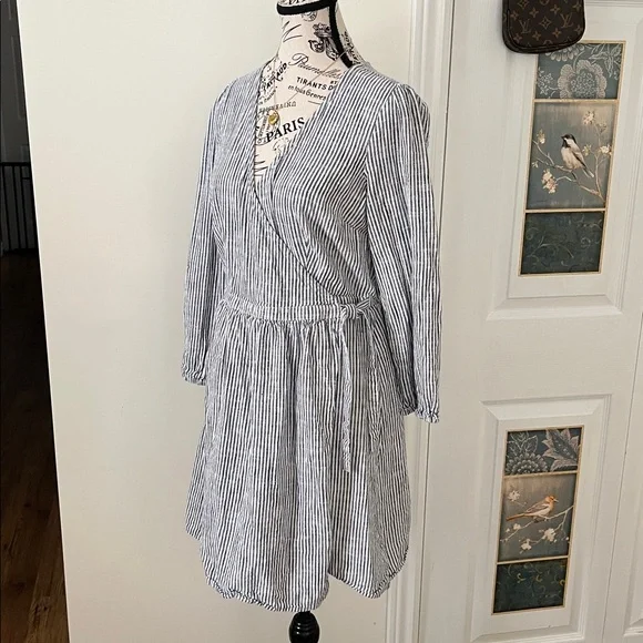 Old Navy Blue & White Striped Long Sleeve V-Neck Dress - Picture 3 of 13